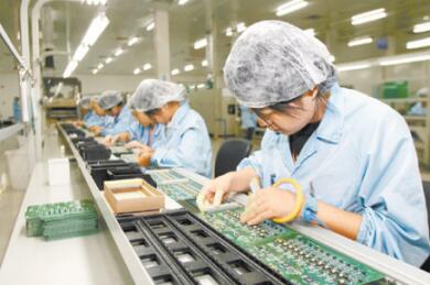 四川电子信息产业规模达万亿 助力中国(成都)电子信息